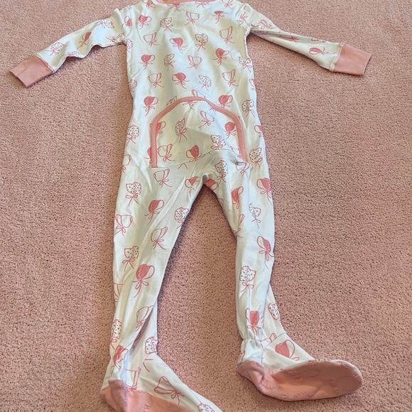 New T.B.B.C. Noelle's Night Night - Betsey's Bonnets w/ Sandpearl Pink - Picture 3 of 3